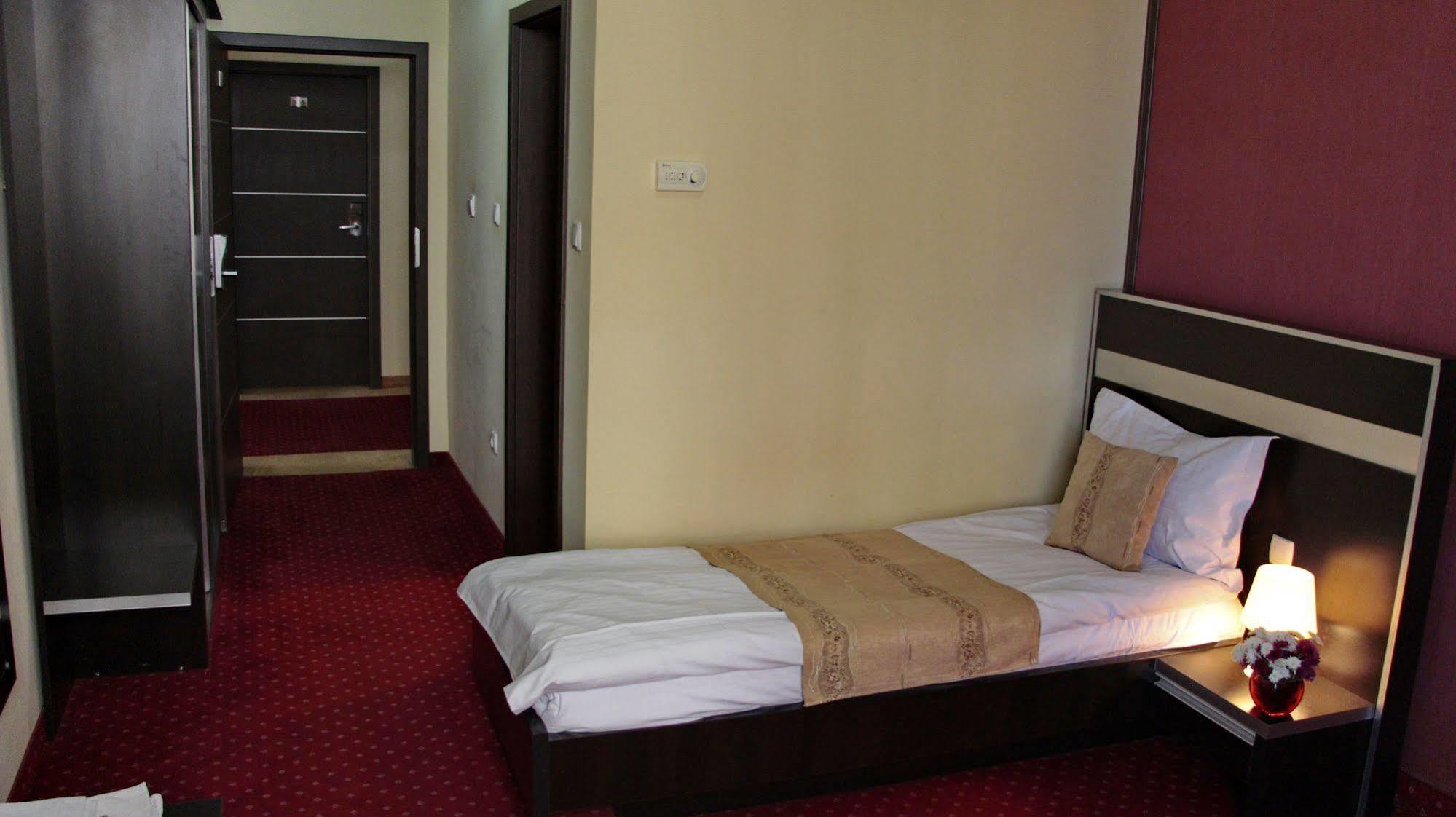 Hotel Angellis Timisoara Exterior photo